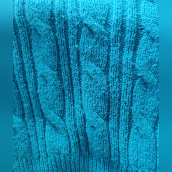 Bright blue sweater - Picture 6 of 6